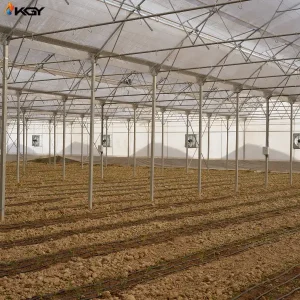 تجهیز گلخانه آقای حسینی در خرامه به سیستمهای گرمایش و تهویه