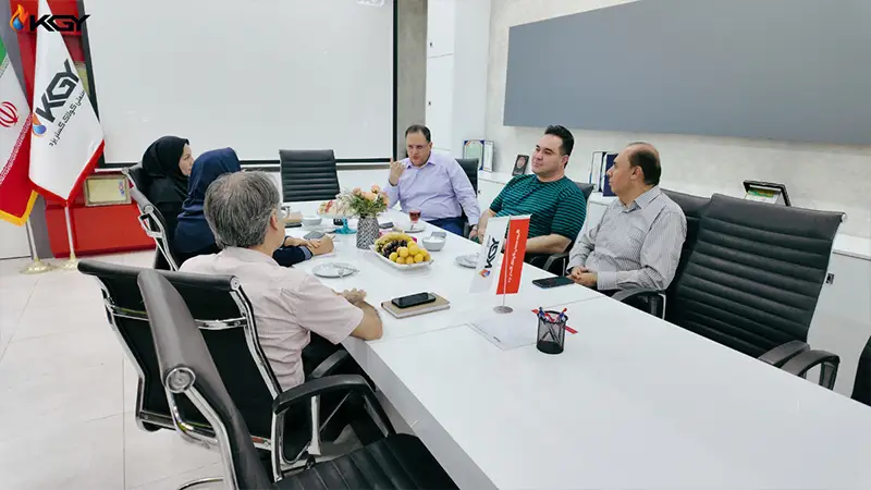 متا: تفاهم‌نامه علمی-صنعتی برای تقویت ارتباط بین کولاک گستر و دانشگاه یزد؛ تمرکز بر تحقیق، توسعه و اشتغال دانشجویان برتر.